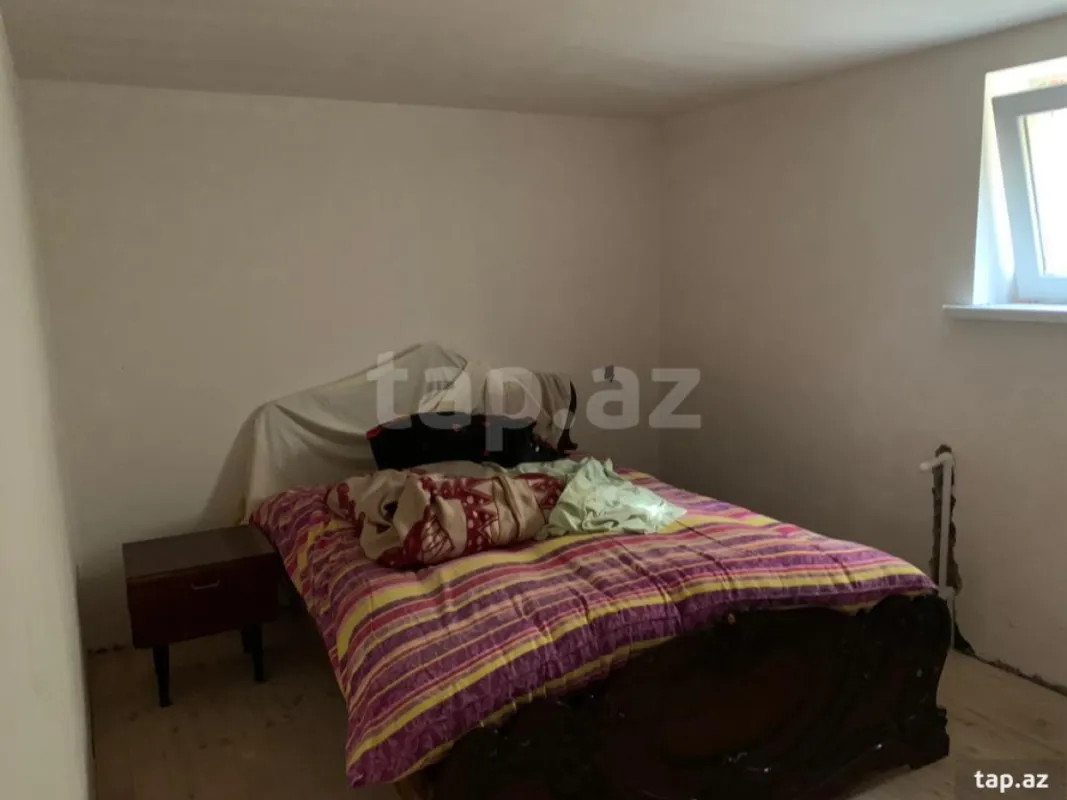 Satılır 3 otaqlı həyət evi 100 m²