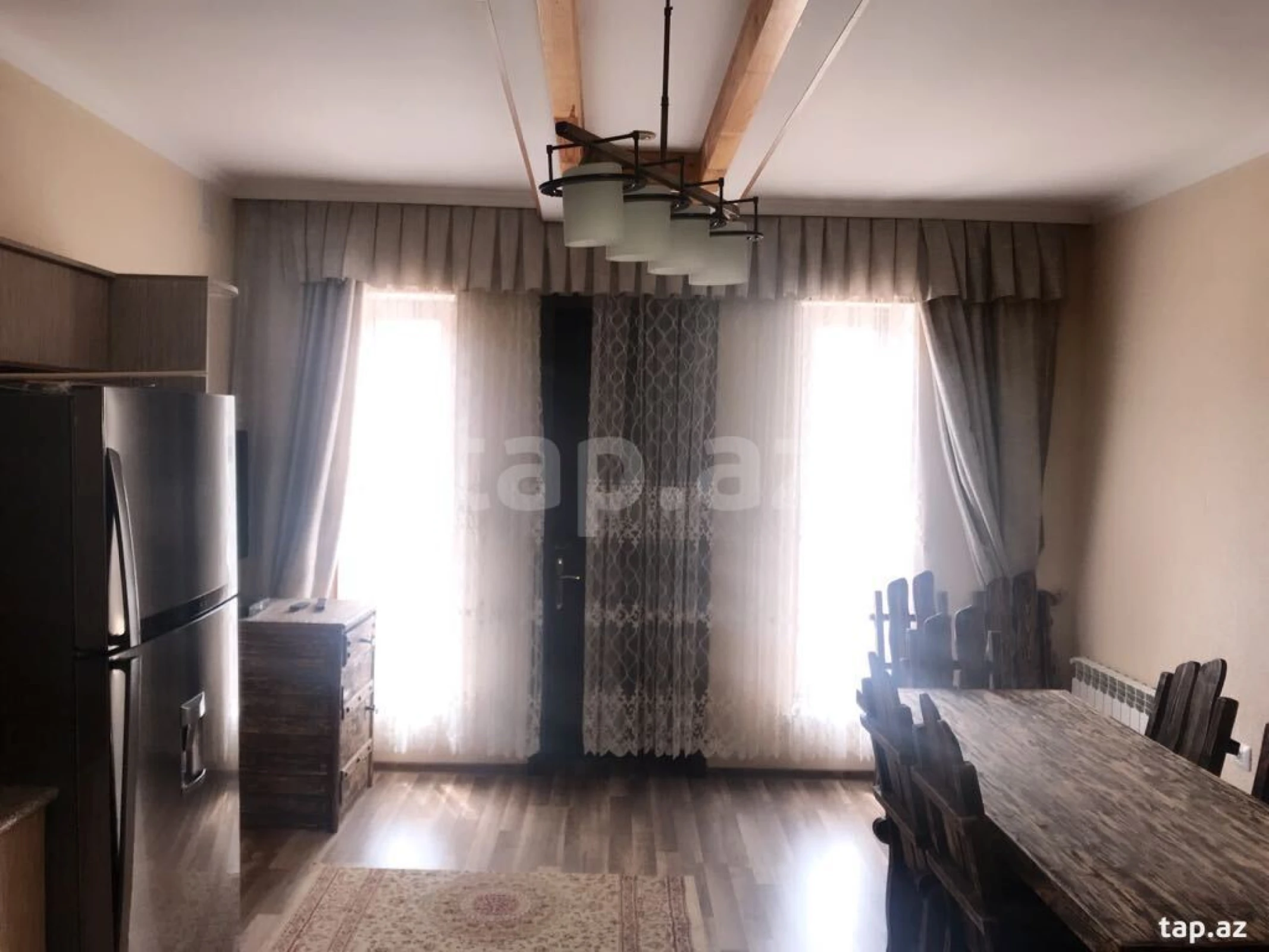 Kirayə verilir 6 otaqlı həyət evi 250 m²