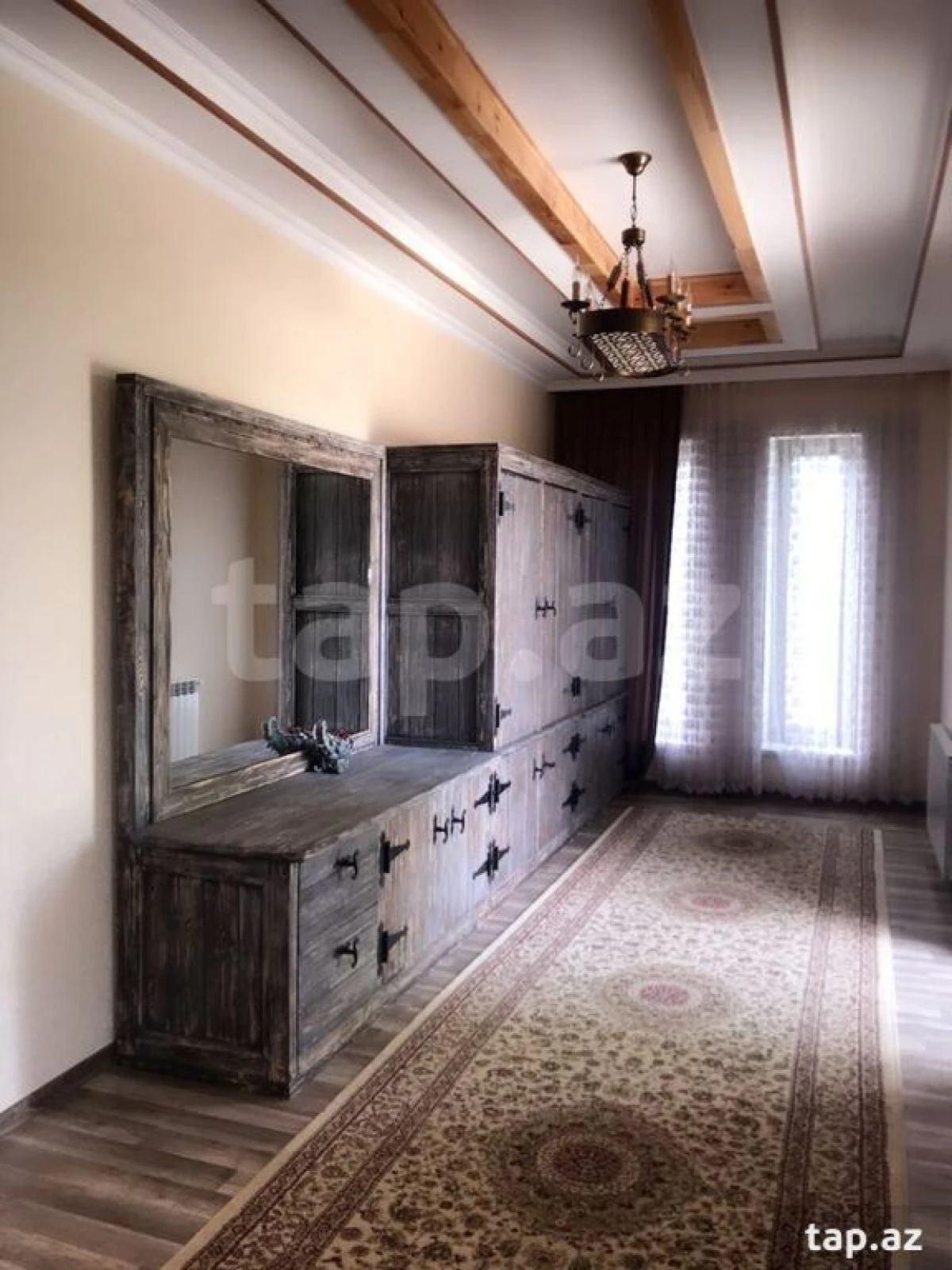 Kirayə verilir 6 otaqlı həyət evi 250 m²