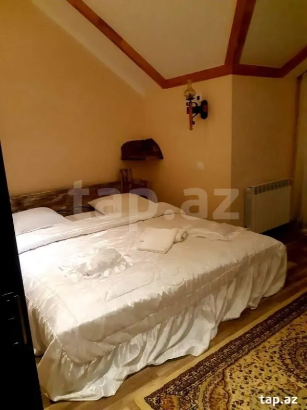 Kirayə verilir 6 otaqlı həyət evi 250 m²