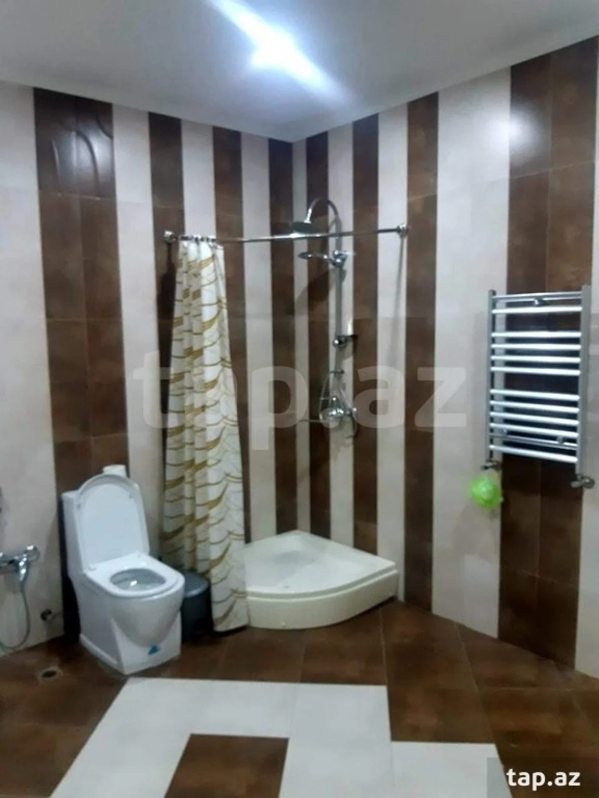 Kirayə verilir 6 otaqlı həyət evi 250 m²