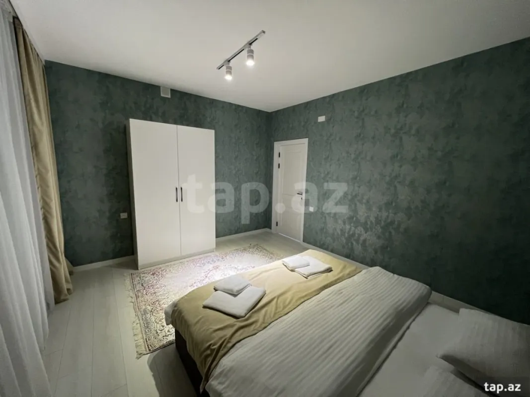 Kirayə verilir 6 otaqlı həyət evi