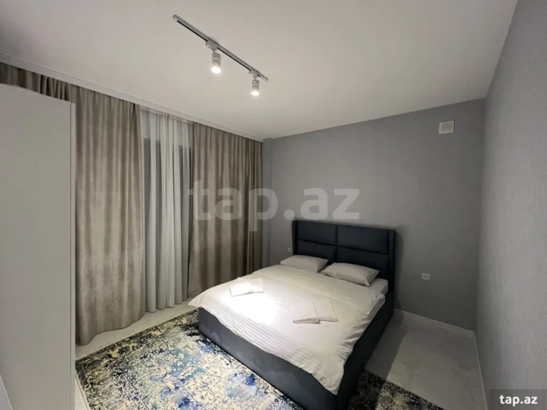 Kirayə verilir 6 otaqlı həyət evi