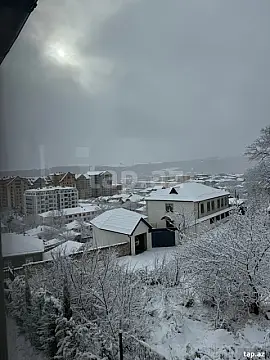 Kirayə verilir 6 otaqlı həyət evi