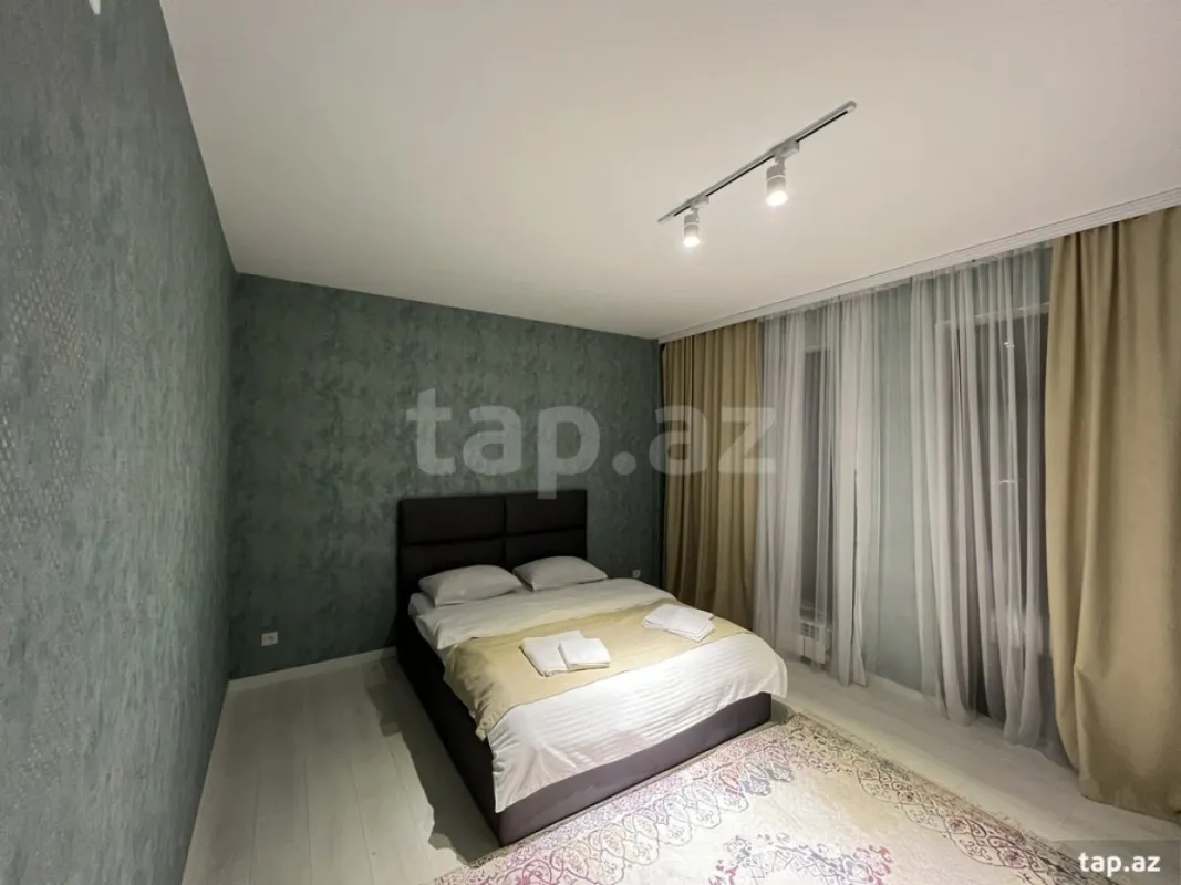 Kirayə verilir 6 otaqlı həyət evi