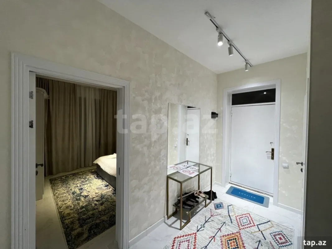 Kirayə verilir 6 otaqlı həyət evi