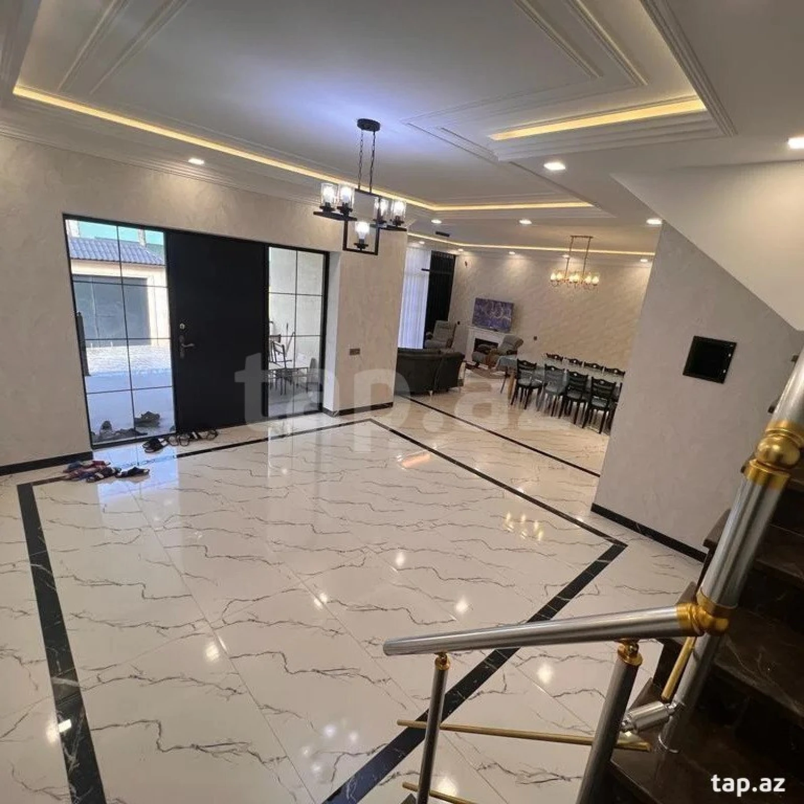 Kirayə verilir 5 otaqlı həyət evi