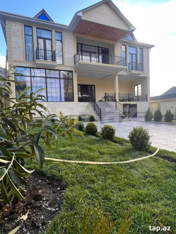 Kirayə verilir 5 otaqlı həyət evi