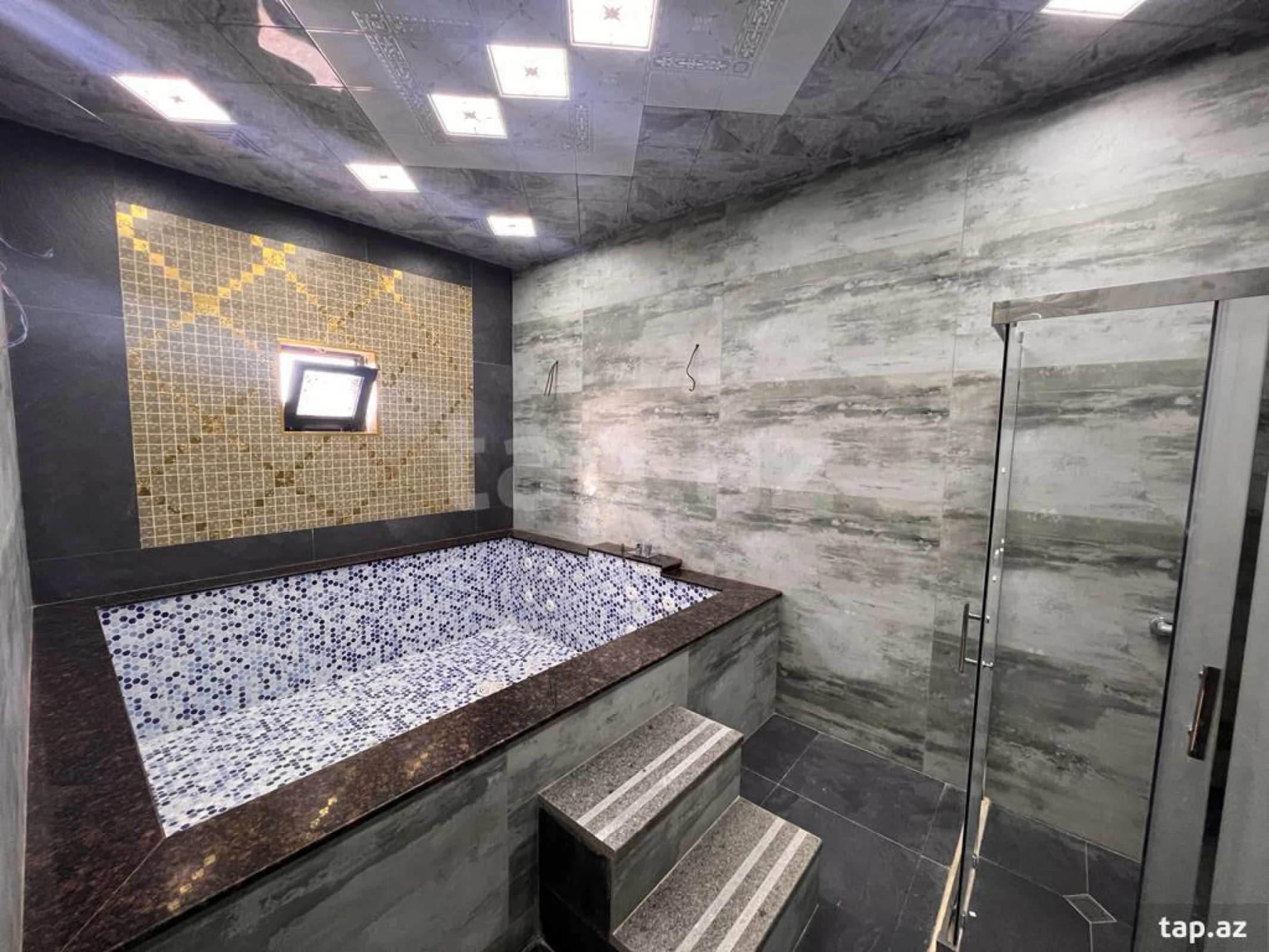 Kirayə verilir 5 otaqlı həyət evi