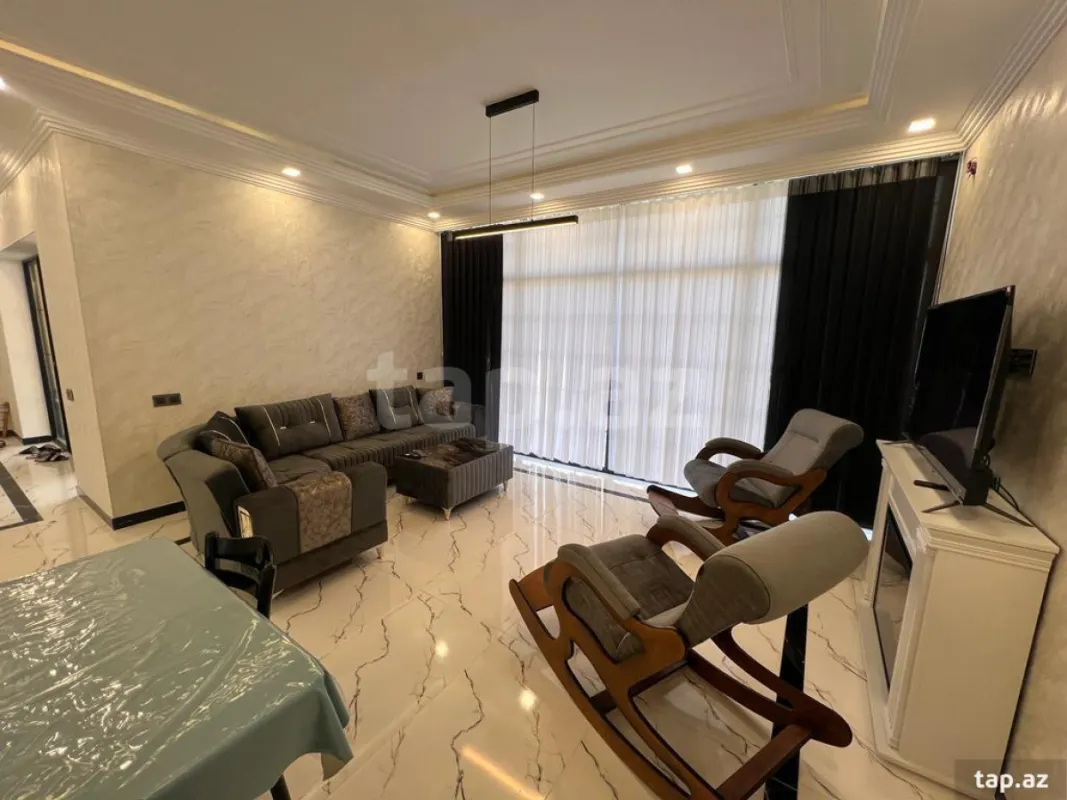 Kirayə verilir 5 otaqlı həyət evi