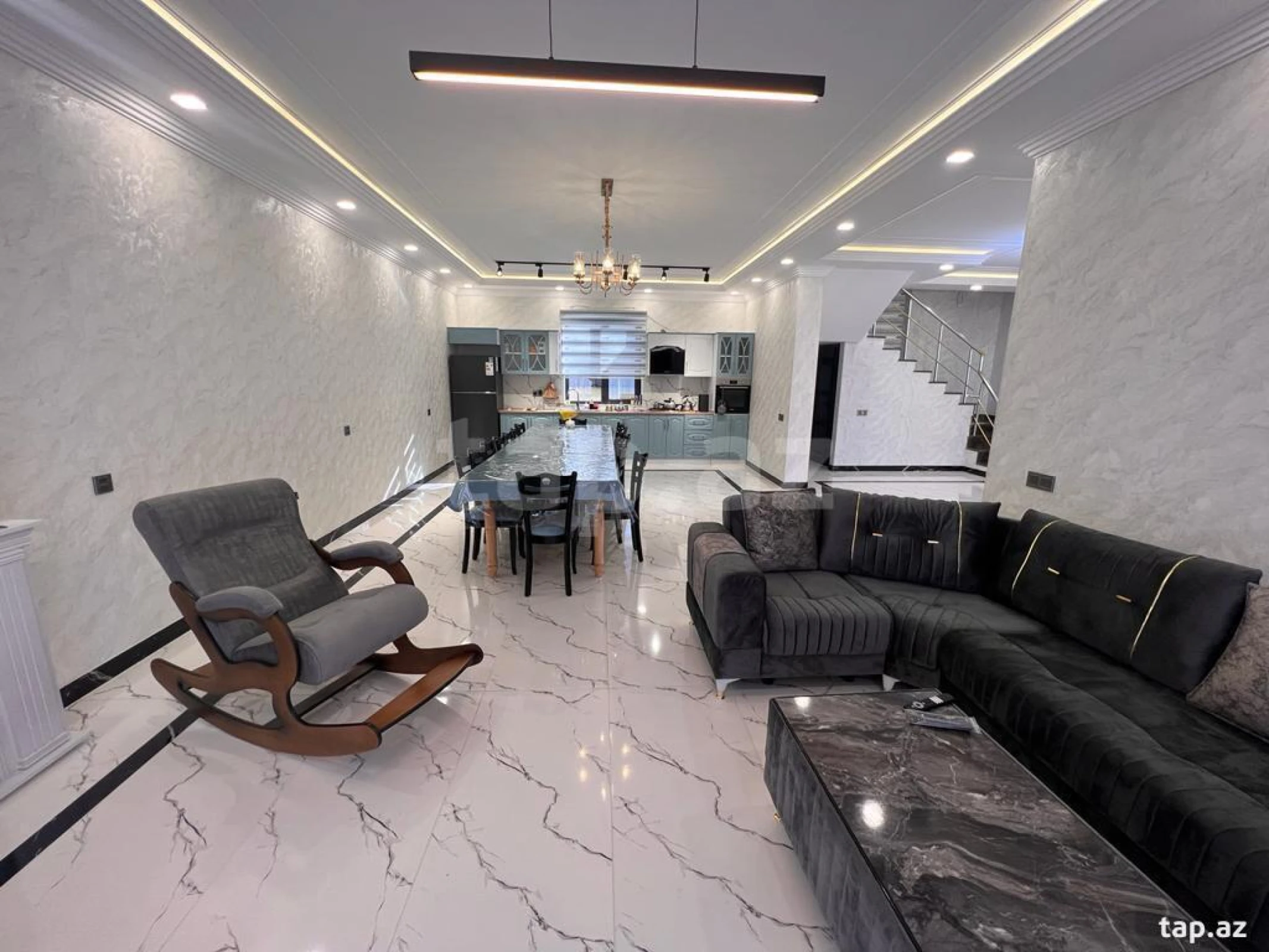 Kirayə verilir 5 otaqlı həyət evi