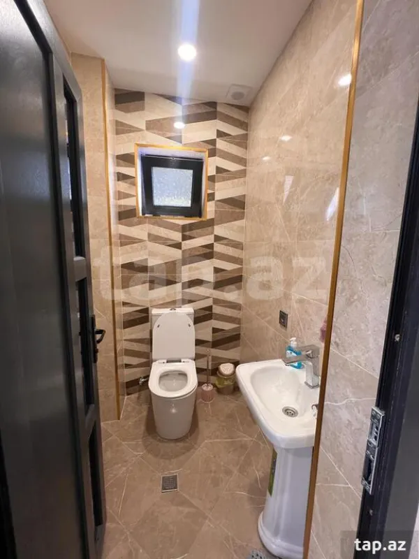 Kirayə verilir 5 otaqlı həyət evi