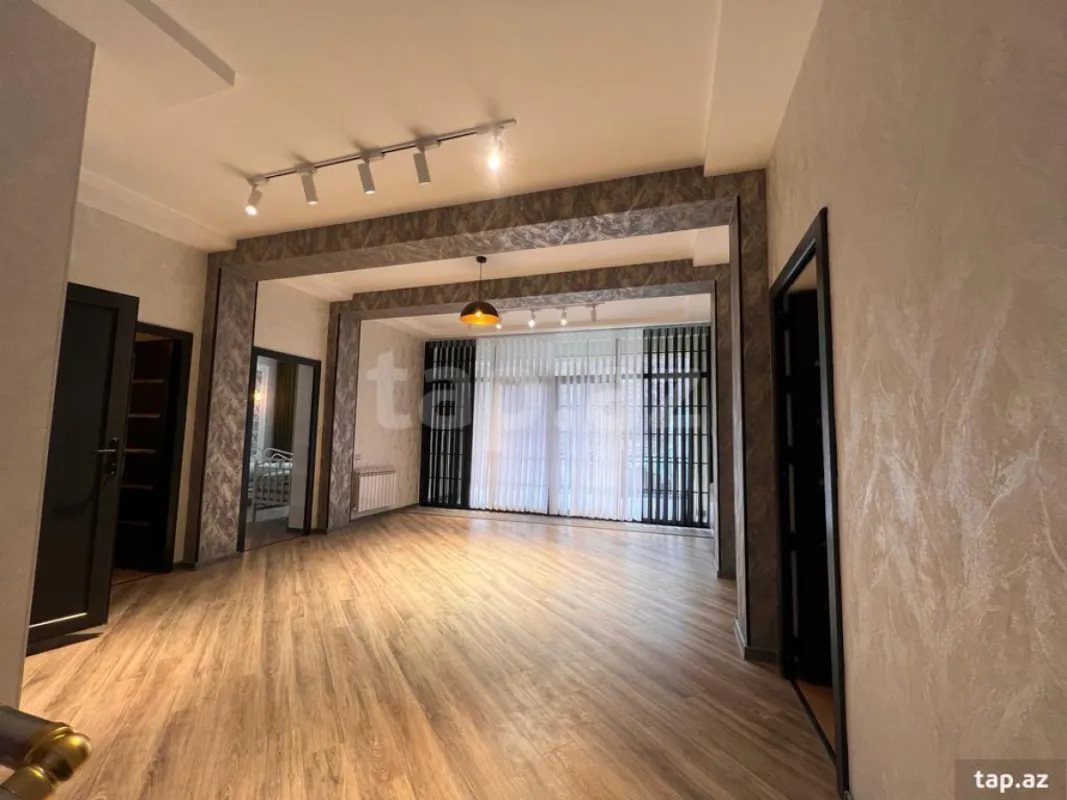 Kirayə verilir 5 otaqlı həyət evi