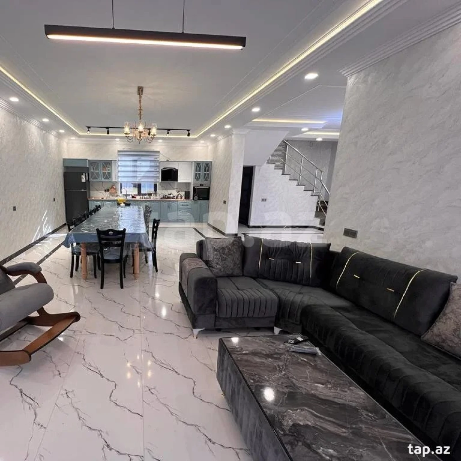 Kirayə verilir 5 otaqlı həyət evi