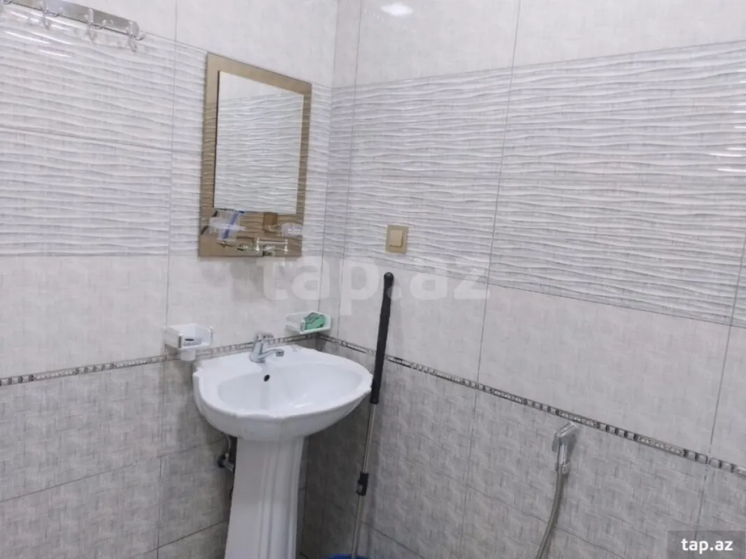 Kirayə verilir 4 otaqlı həyət evi