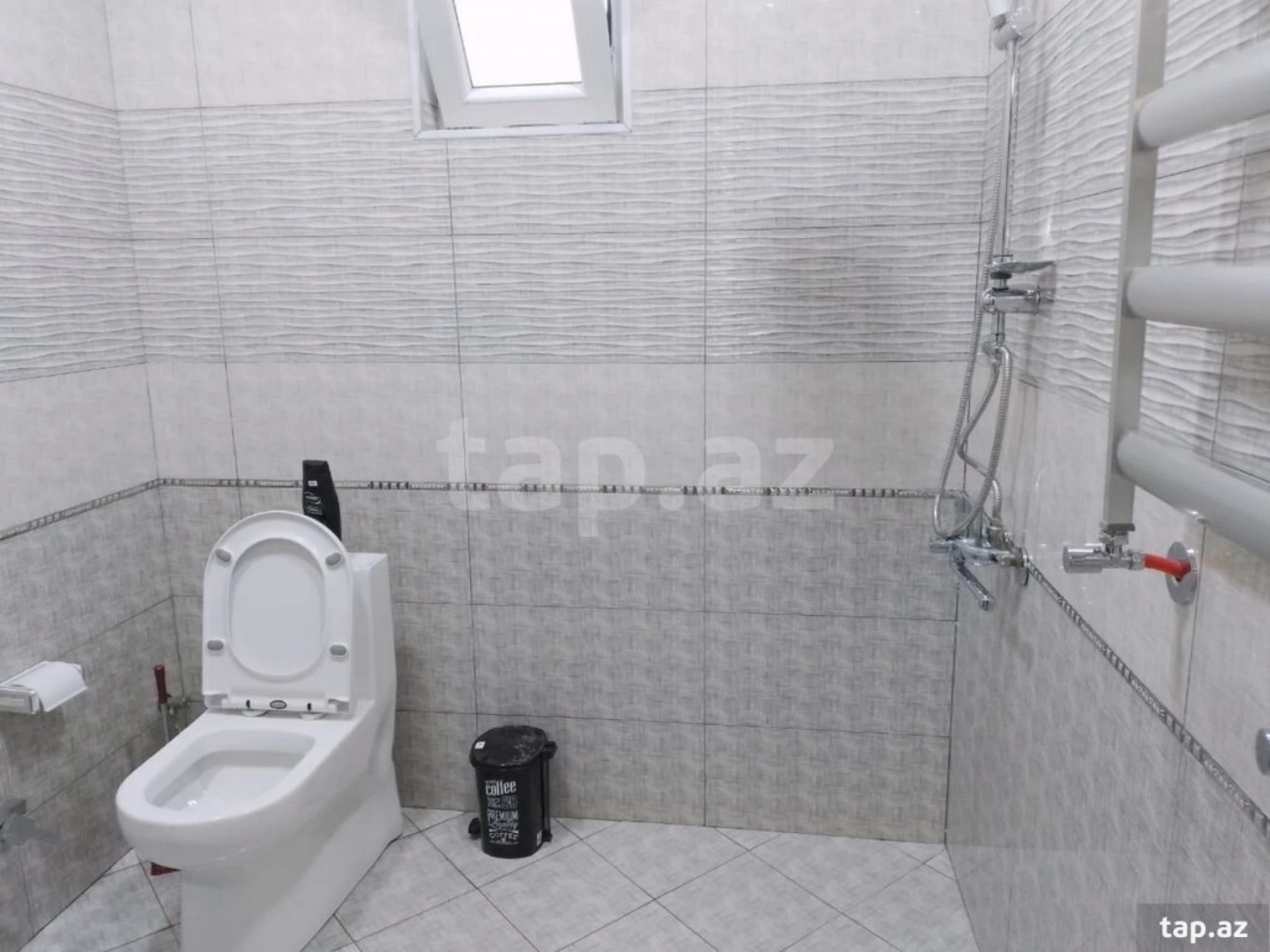 Kirayə verilir 4 otaqlı həyət evi