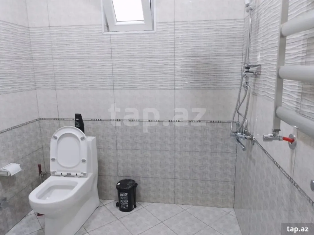 Kirayə verilir 4 otaqlı həyət evi