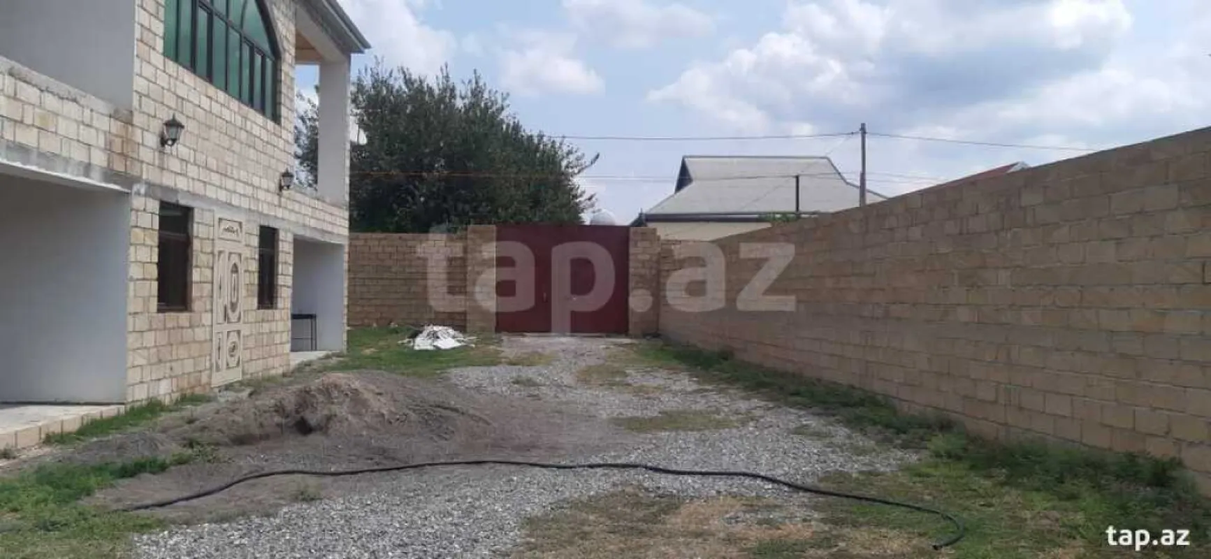 Satılır 3 otaqlı həyət evi