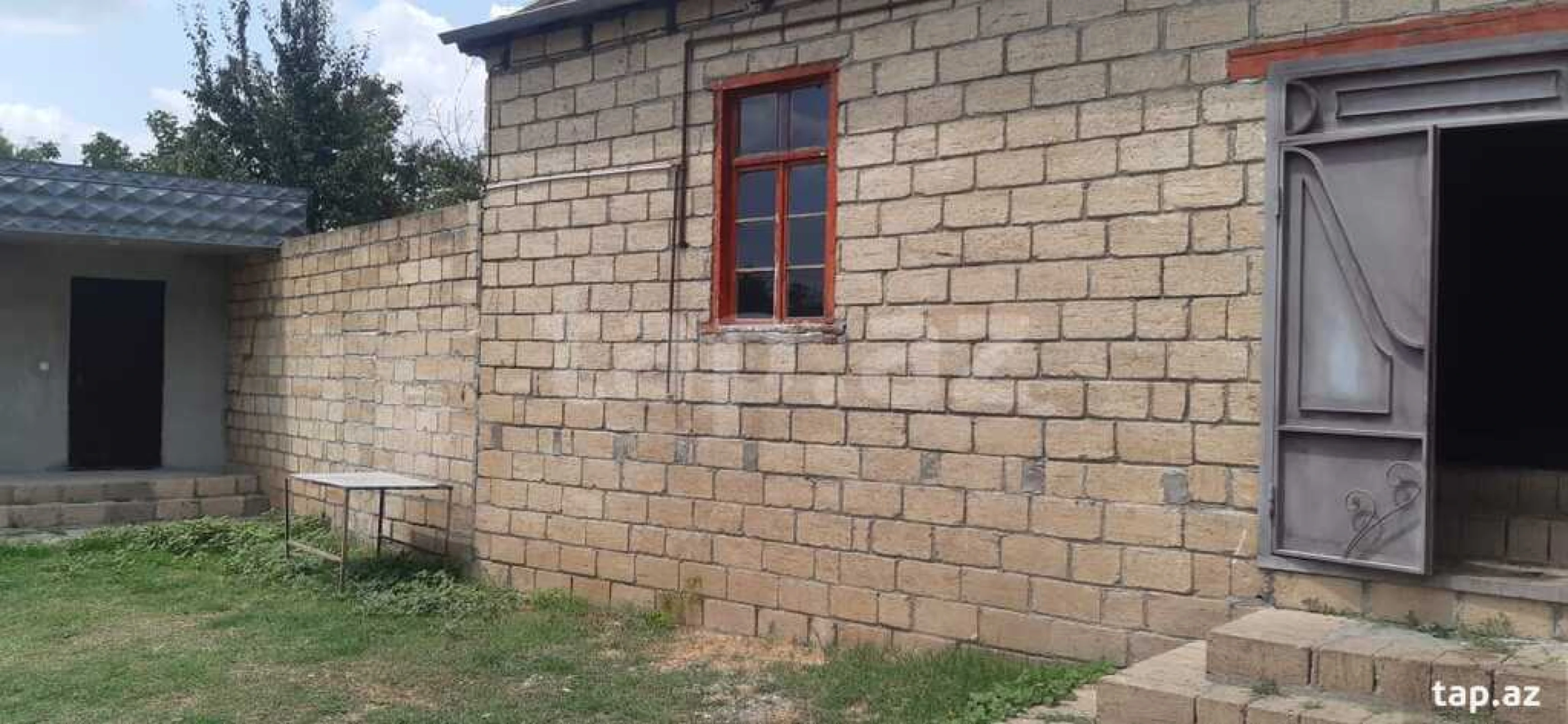 Satılır 3 otaqlı həyət evi