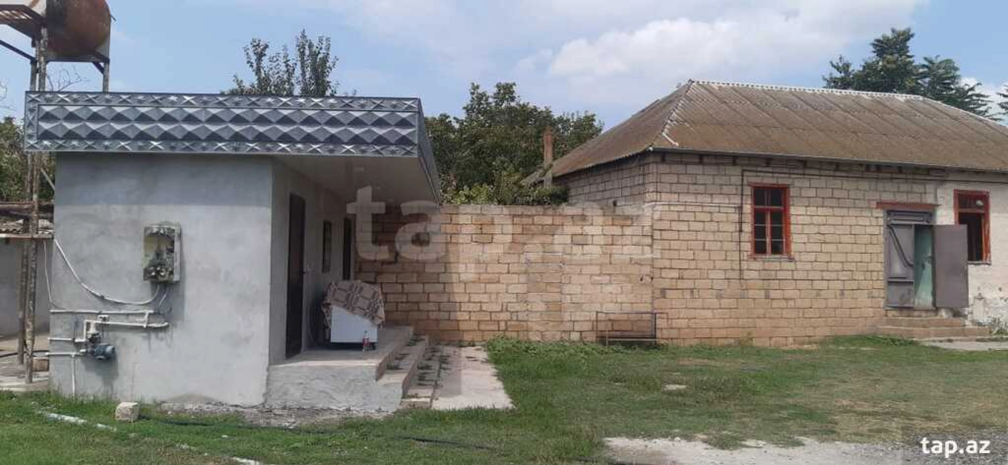 Satılır 3 otaqlı həyət evi
