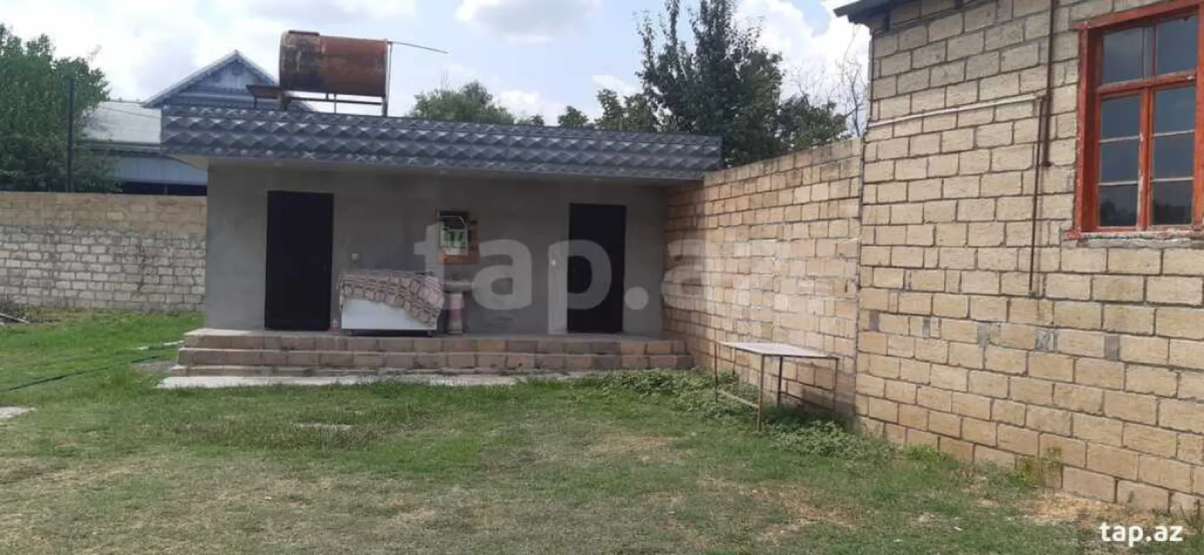 Satılır 3 otaqlı həyət evi