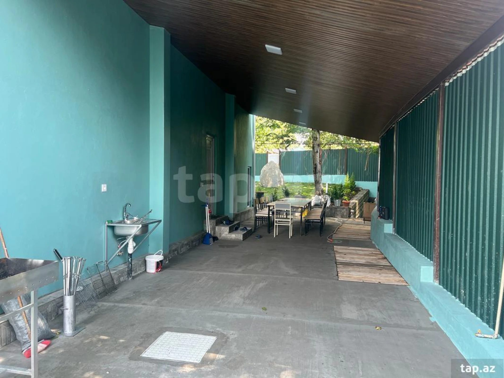 Kirayə verilir 5 otaqlı həyət evi