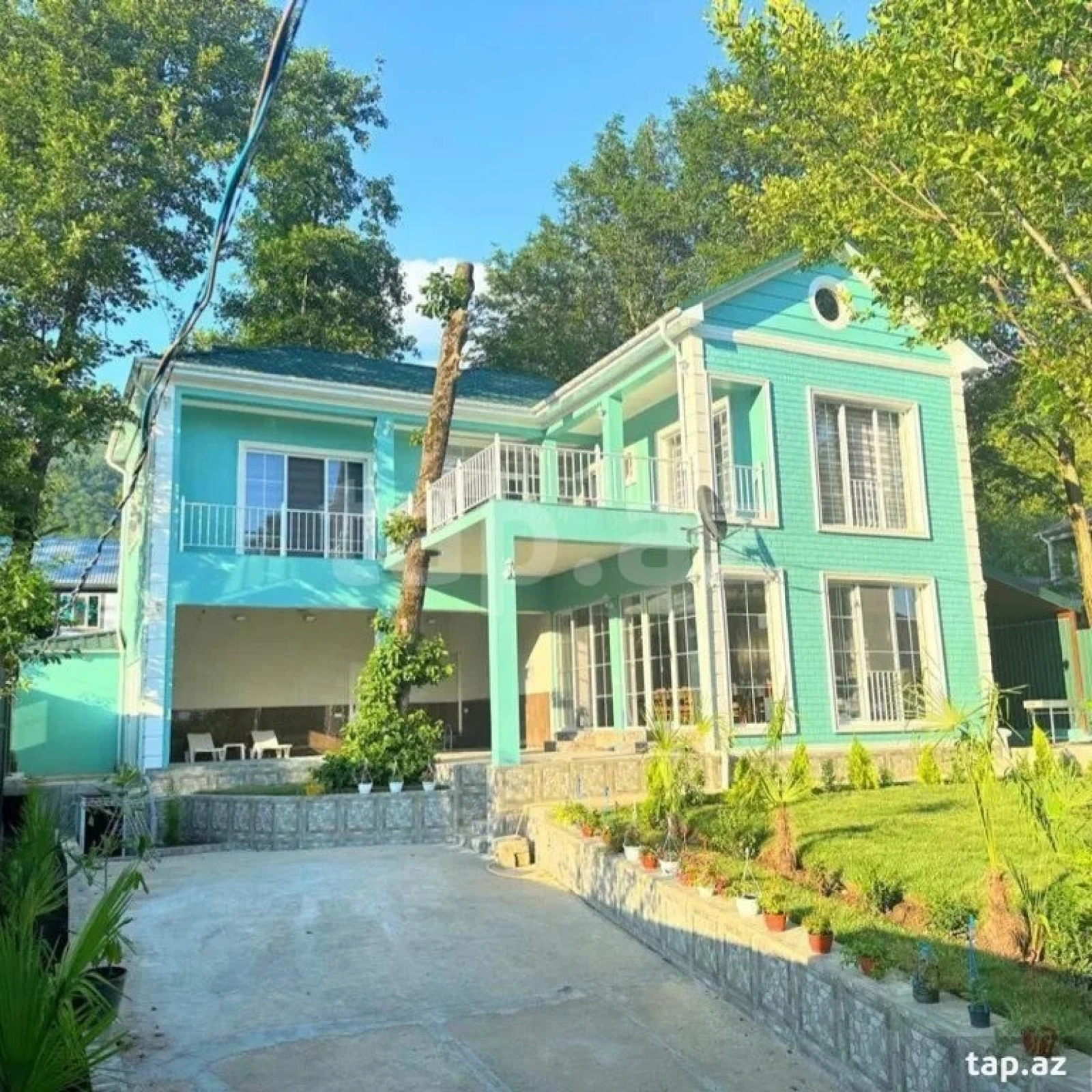 Kirayə verilir 5 otaqlı həyət evi