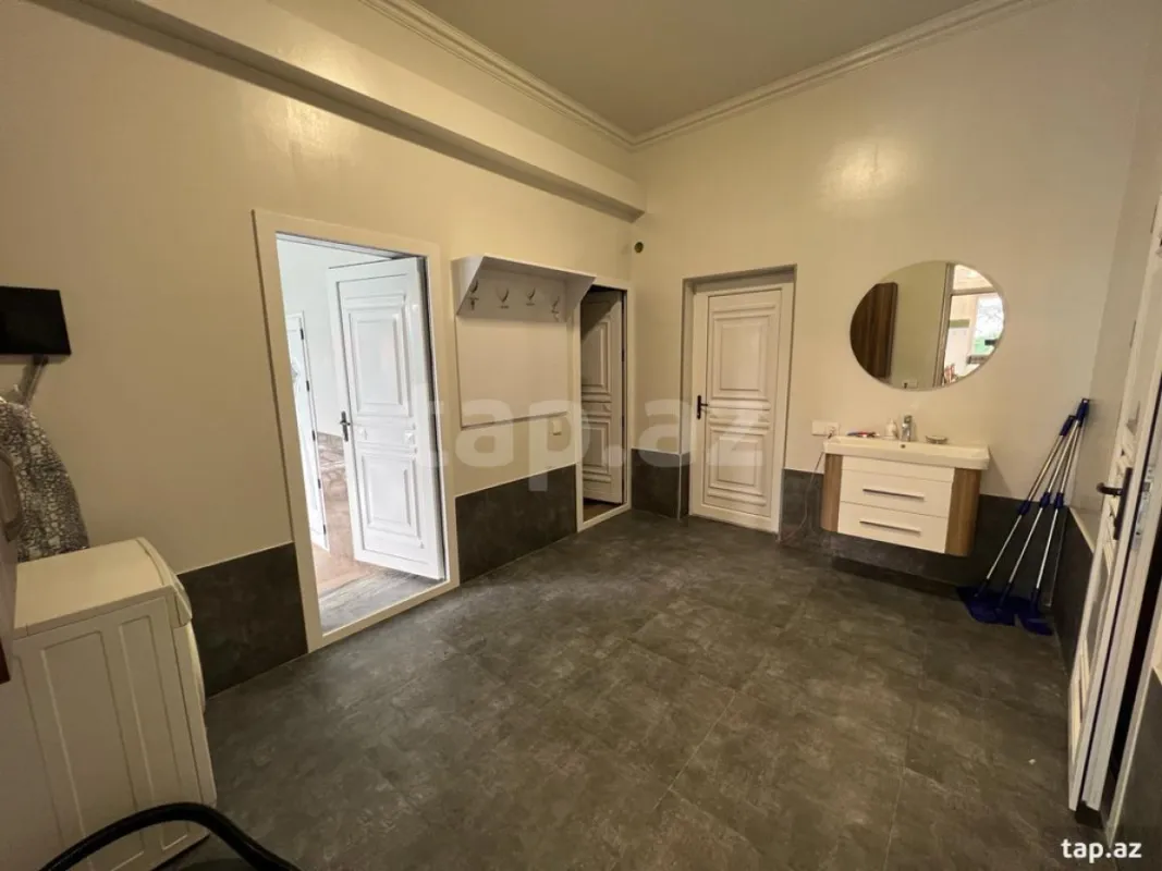 Kirayə verilir 5 otaqlı həyət evi