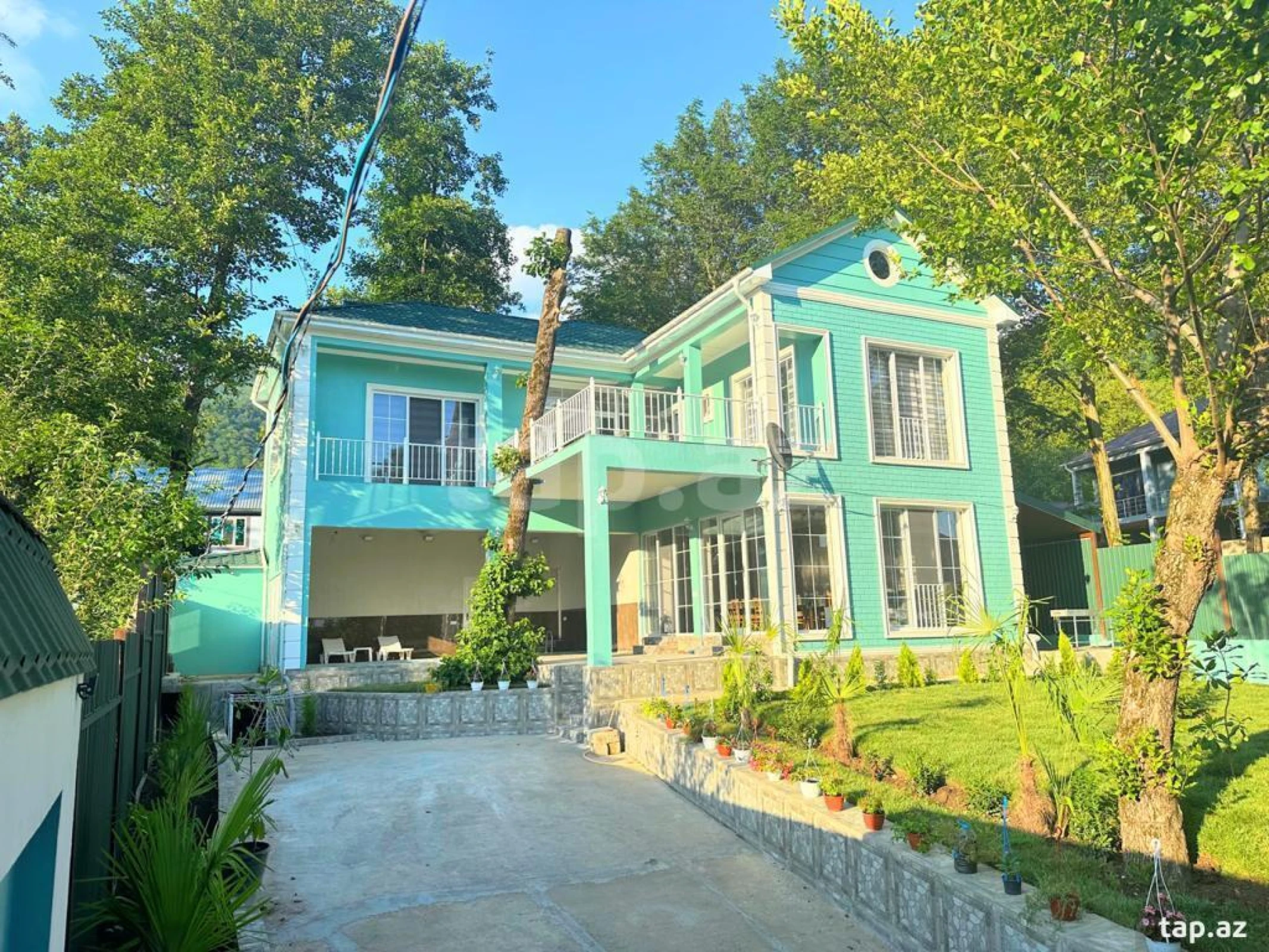 Kirayə verilir 5 otaqlı həyət evi