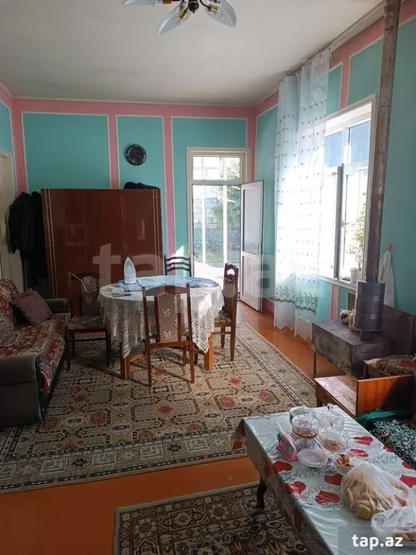 Satılır 4 otaqlı həyət evi