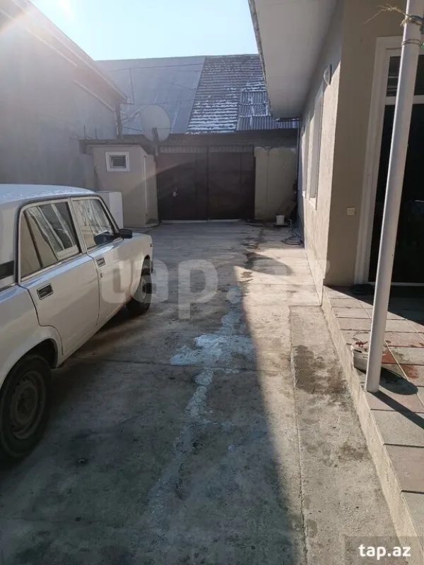 Satılır 4 otaqlı həyət evi