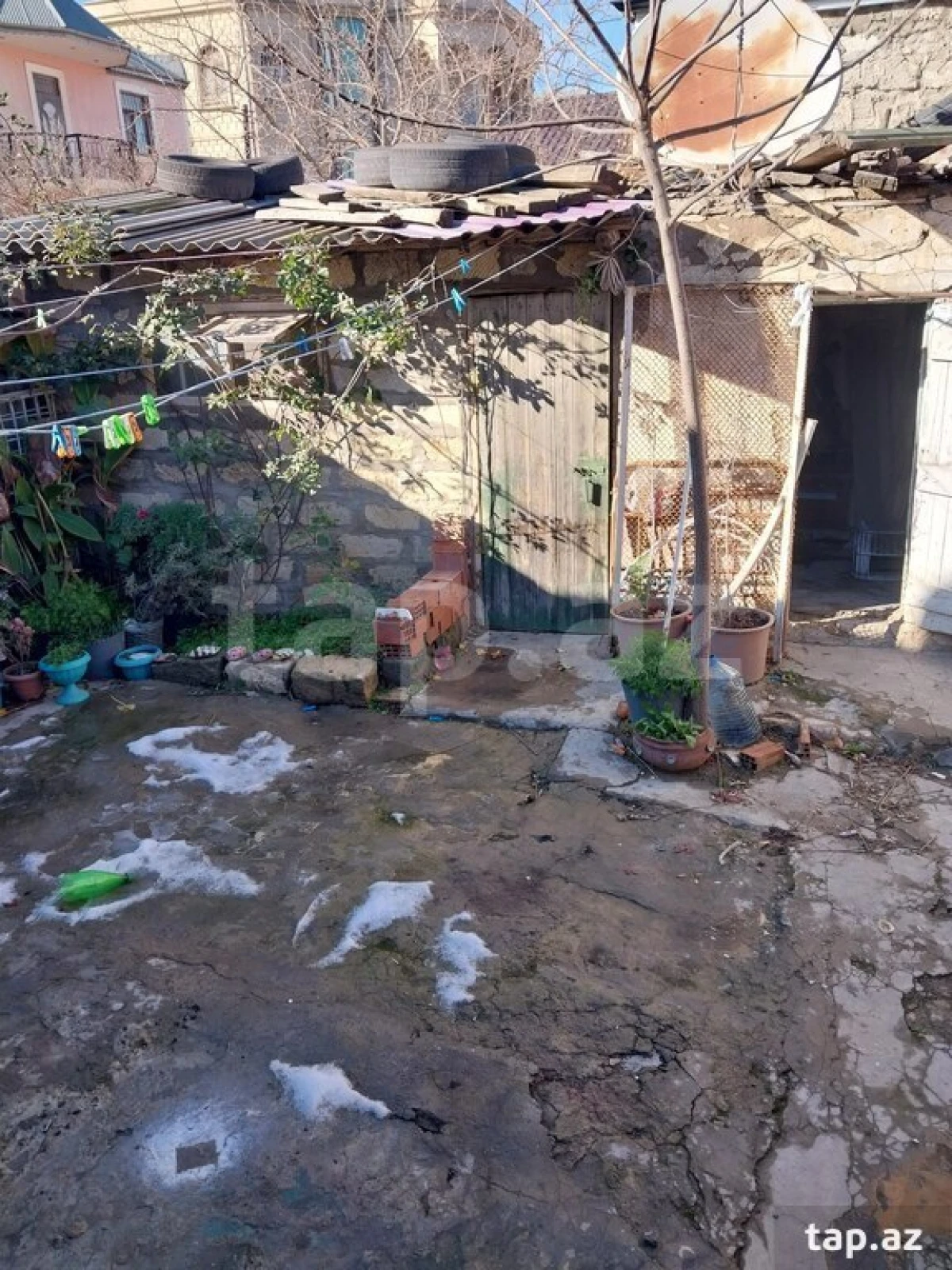 Satılır 3 otaqlı həyət evi