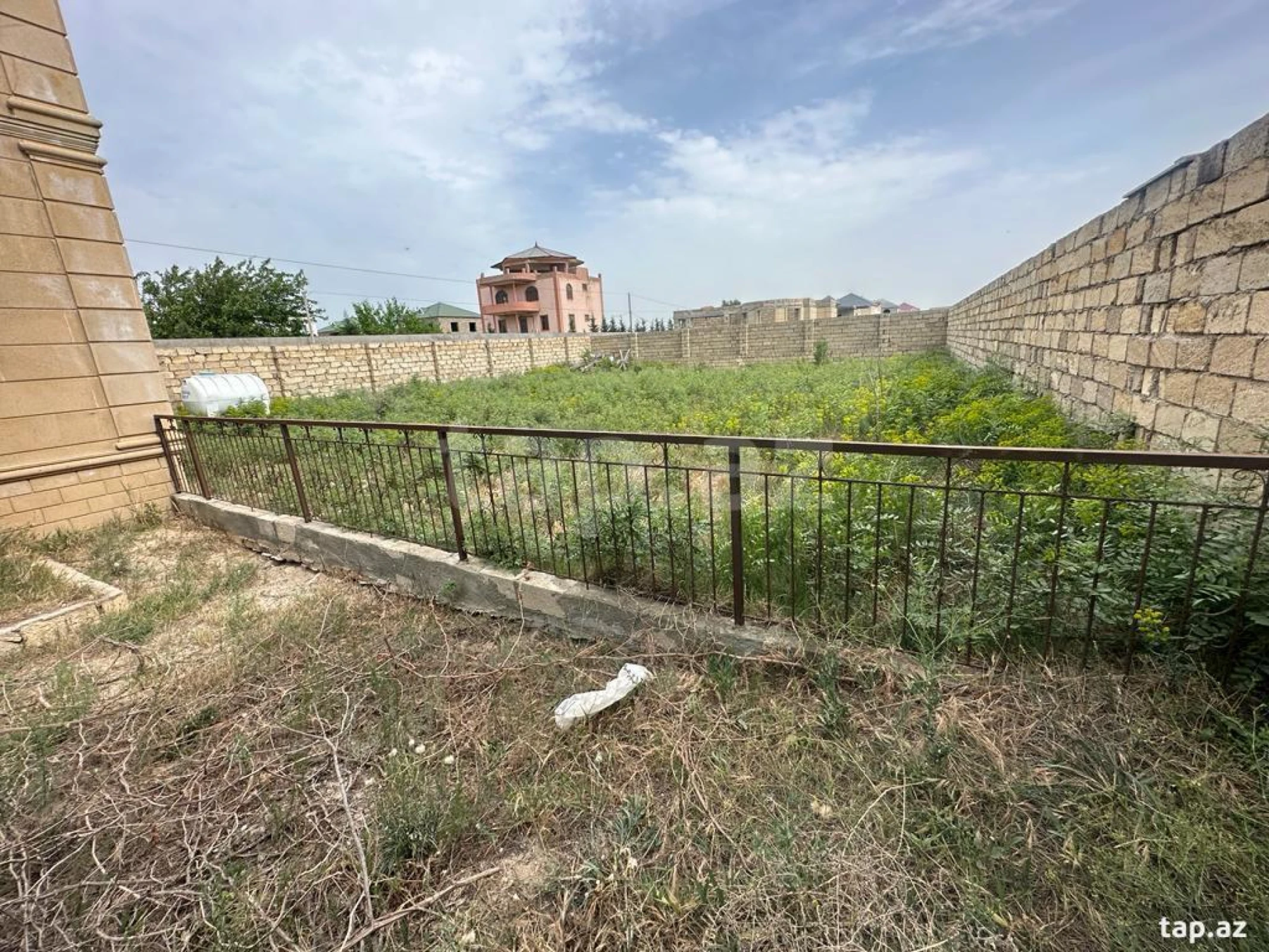 Satılır 5 otaqlı həyət evi 160 m²