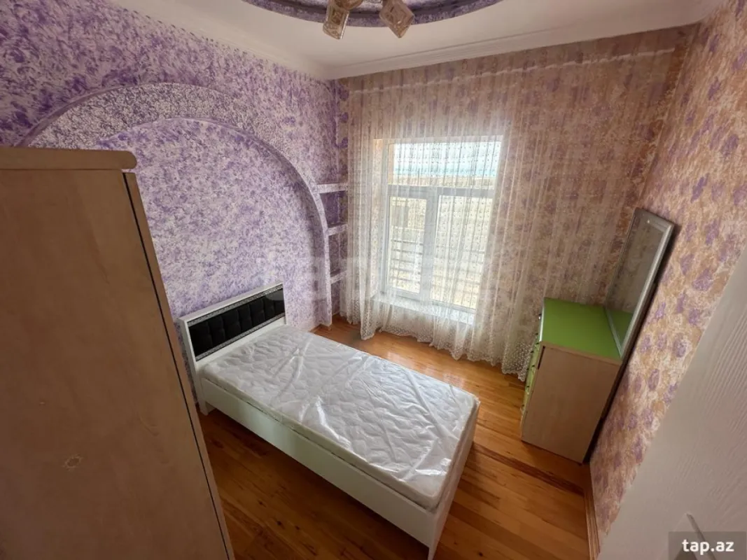 Satılır 5 otaqlı həyət evi 160 m²