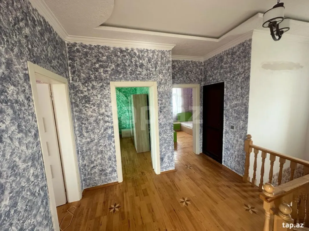 Satılır 5 otaqlı həyət evi 160 m²