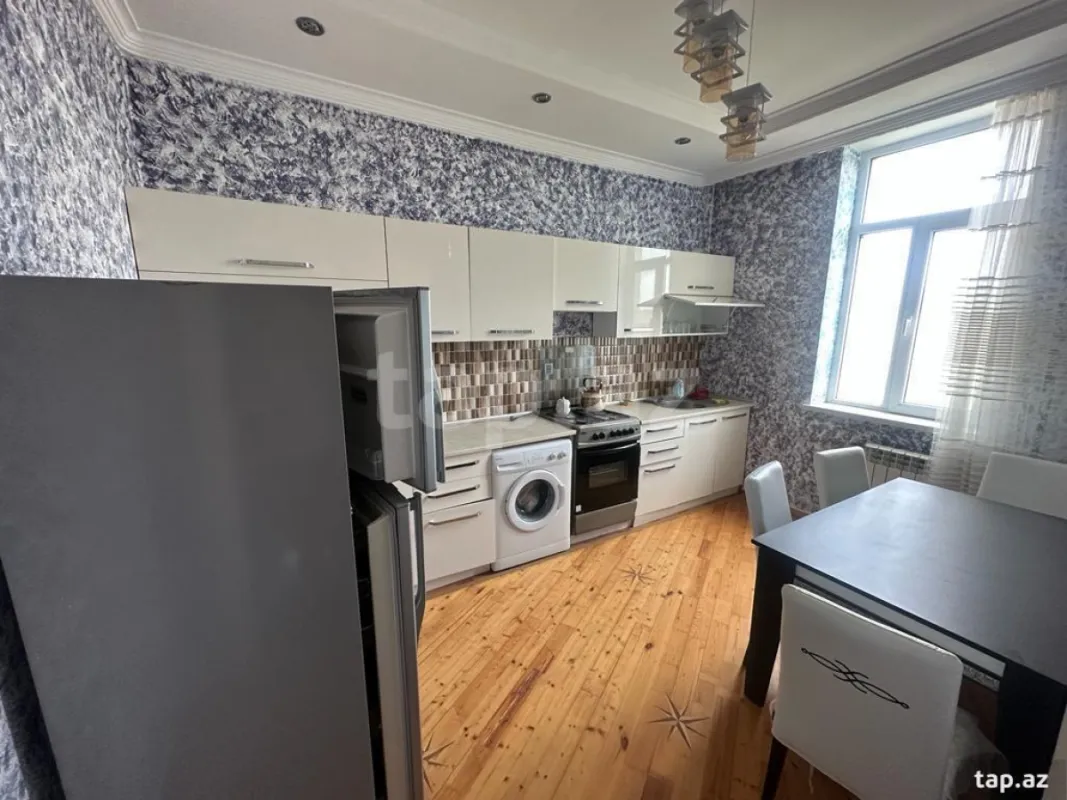 Satılır 5 otaqlı həyət evi 160 m²