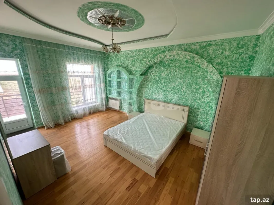 Satılır 5 otaqlı həyət evi 160 m²