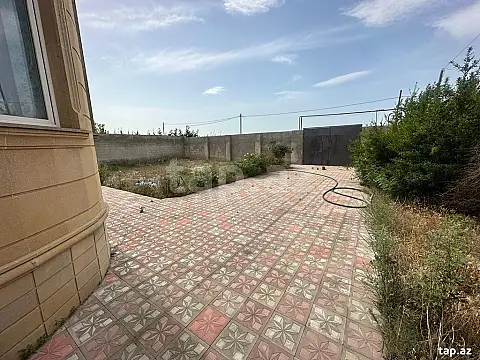 Satılır 5 otaqlı həyət evi 160 m²