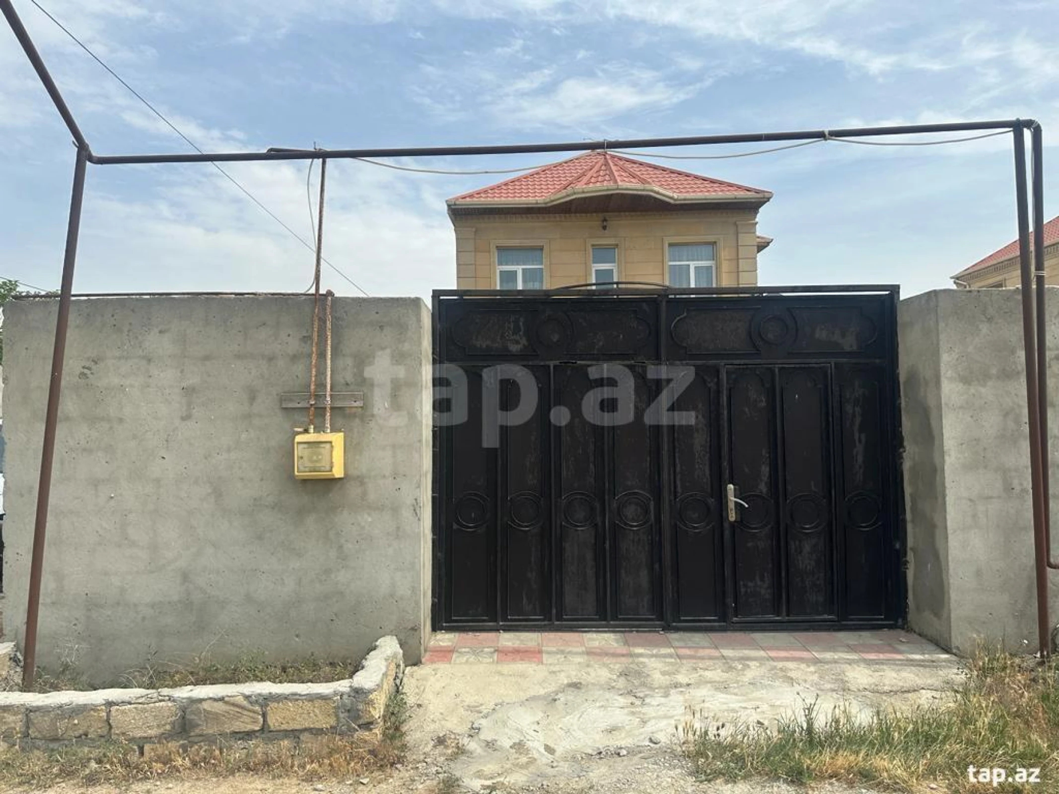 Satılır 5 otaqlı həyət evi 160 m²