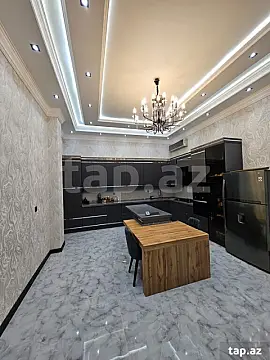 Satılır 9 otaqlı həyət evi