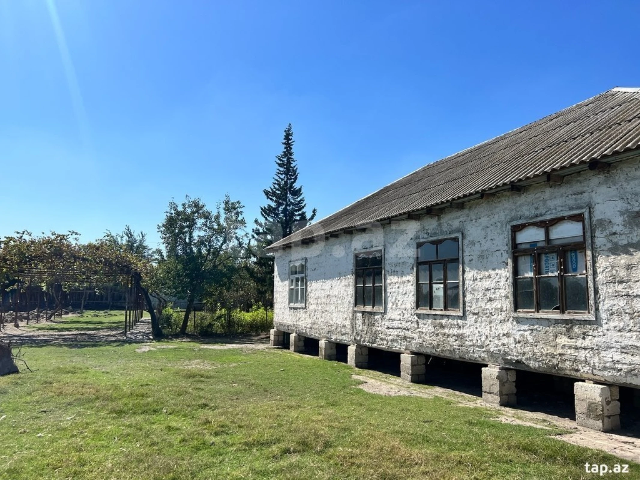 Satılır 5 otaqlı həyət evi 150 m²