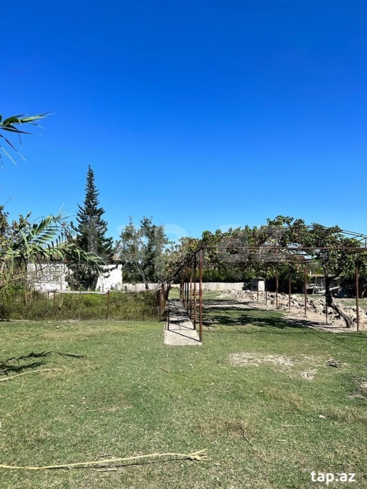 Satılır 5 otaqlı həyət evi 150 m²