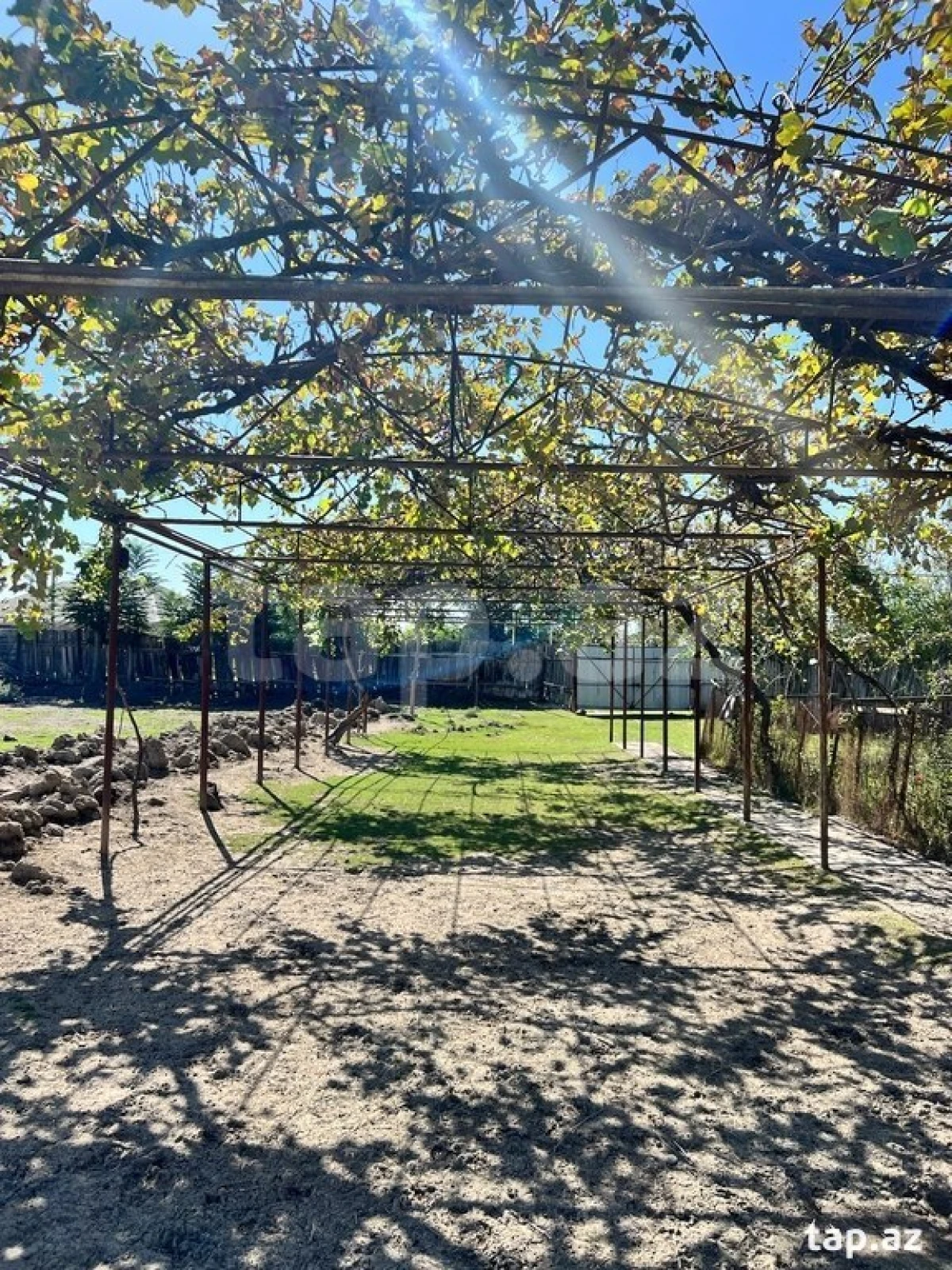 Satılır 5 otaqlı həyət evi 150 m²