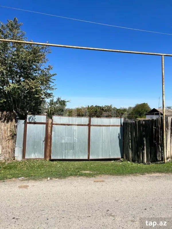 Satılır 5 otaqlı həyət evi 150 m²