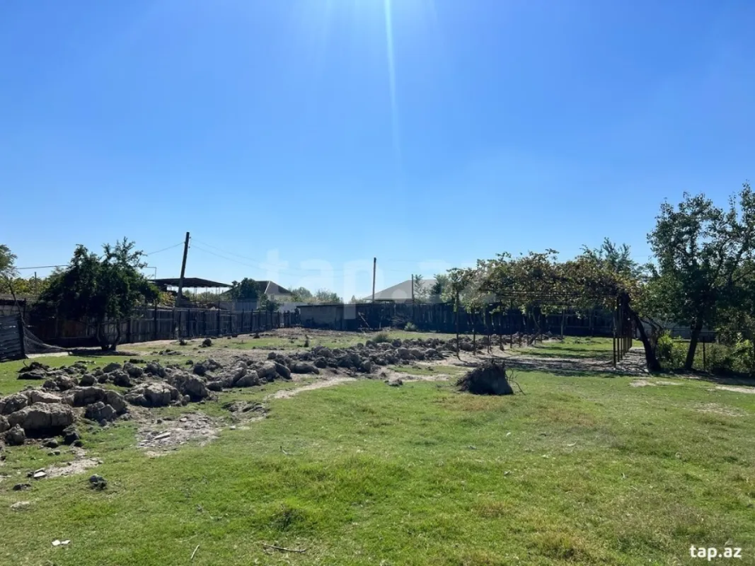 Satılır 5 otaqlı həyət evi 150 m²