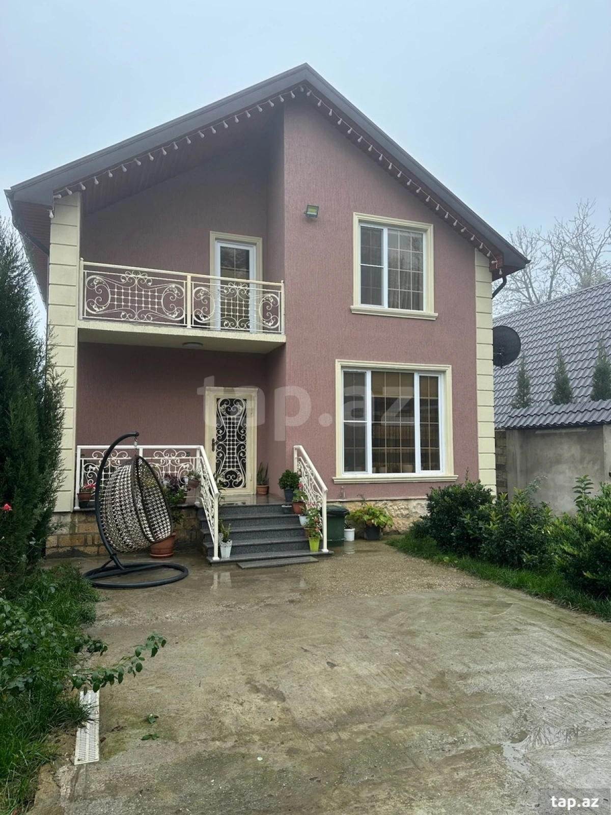 Kirayə verilir 5 otaqlı həyət evi