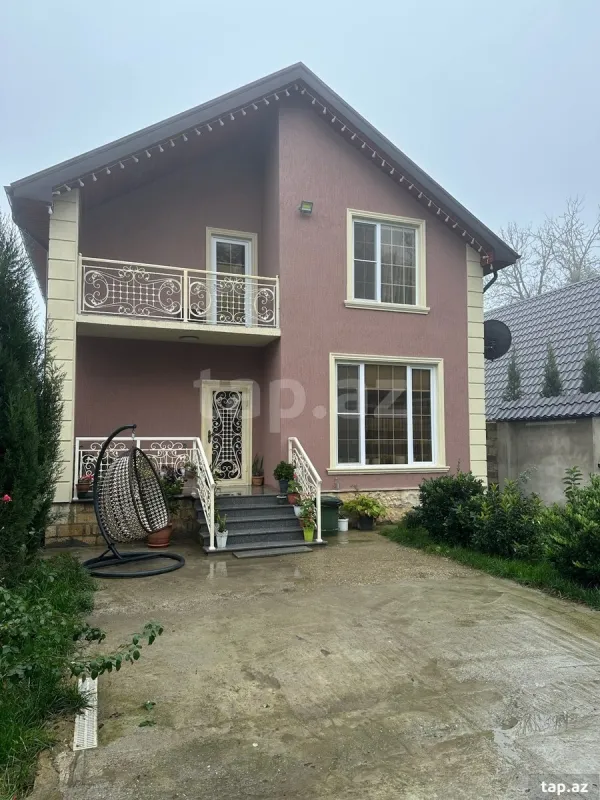 Kirayə verilir 5 otaqlı həyət evi