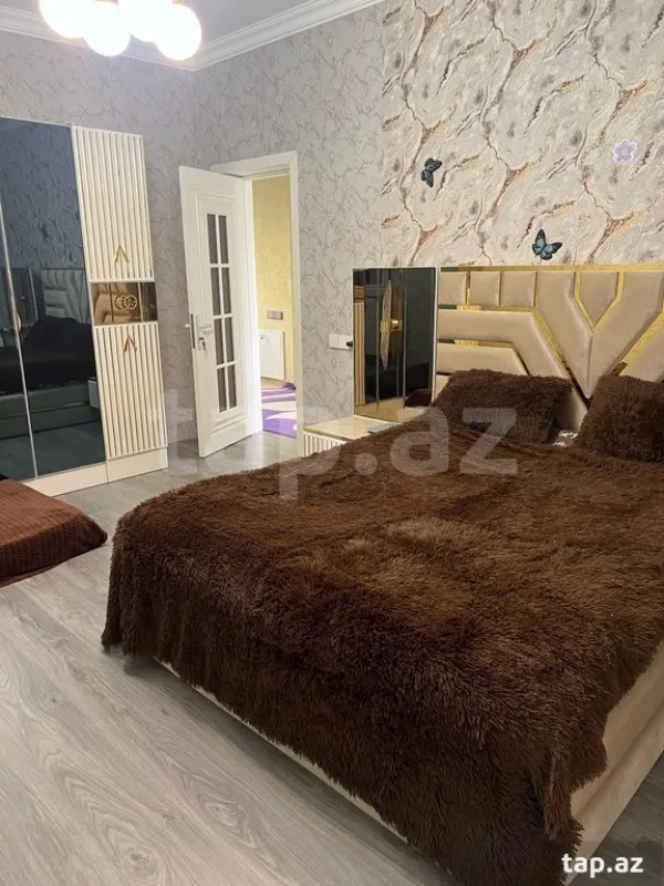 Kirayə verilir 5 otaqlı həyət evi