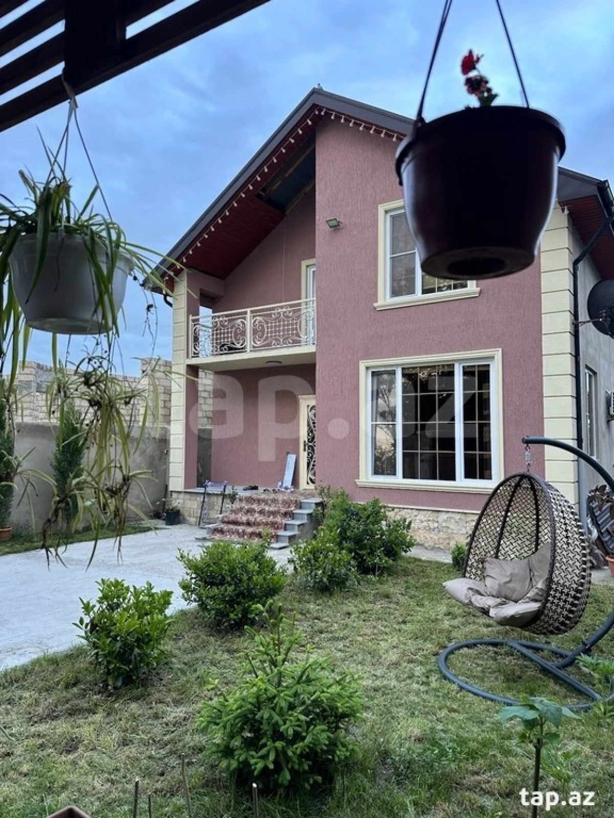 Kirayə verilir 5 otaqlı həyət evi