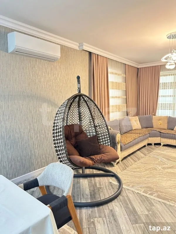 Kirayə verilir 5 otaqlı həyət evi